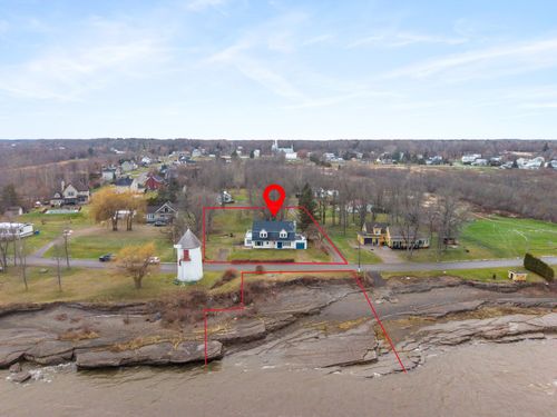 {{alt}} | Card Image