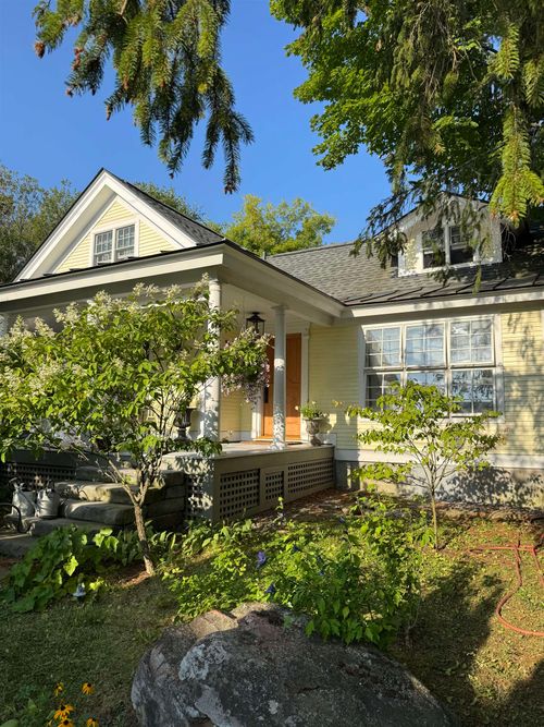 7 High St, Middlebury, VT, 05753-1202 | Card Image