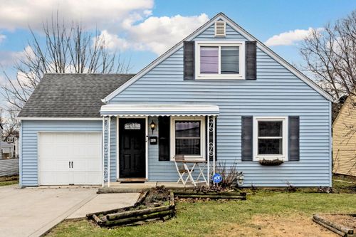 911 Kinnear Rd, Columbus, OH, 43212-1429 | Card Image