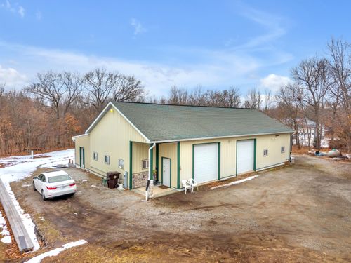 8796 N 100 E, Lake Village, IN, 46349-9219 | Card Image