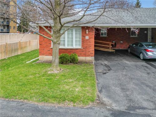 19-229 Lynden Road, Brantford, ON, N3R8A7 | Card Image