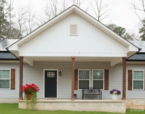 1329 Columbus St, Albemarle, NC, 28001-8511 | Card Image