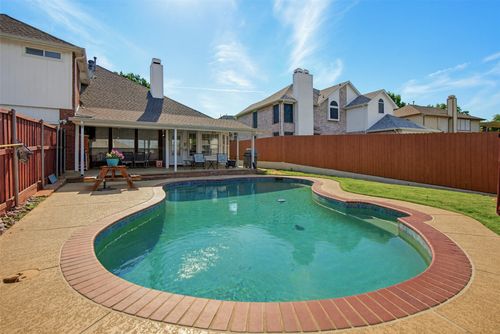 5013 Ridgecrest Dr, The Colony, TX, 75056-4022 | Card Image