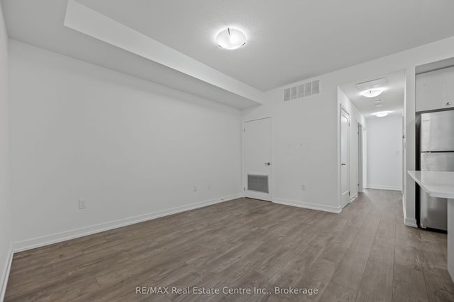 E8 - 20 Palace St, Condo with 2 bedrooms, 2 bathrooms and 1 parking in Kitchener ON | Image 13