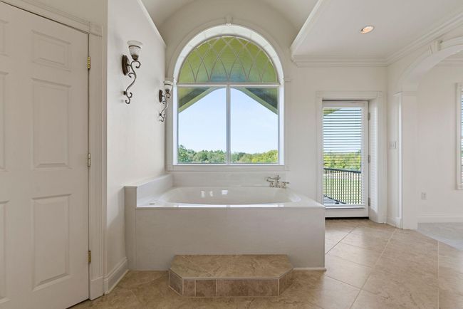 Primary Bedroom Bath | Image 44