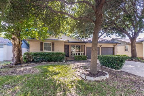 8935 Boundbrook Avenue, Dallas, TX, 75243 | Card Image