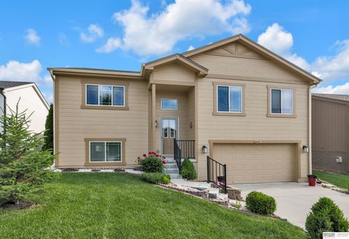 16421 Redman Ave, Omaha, NE, 68116-3219 | Card Image