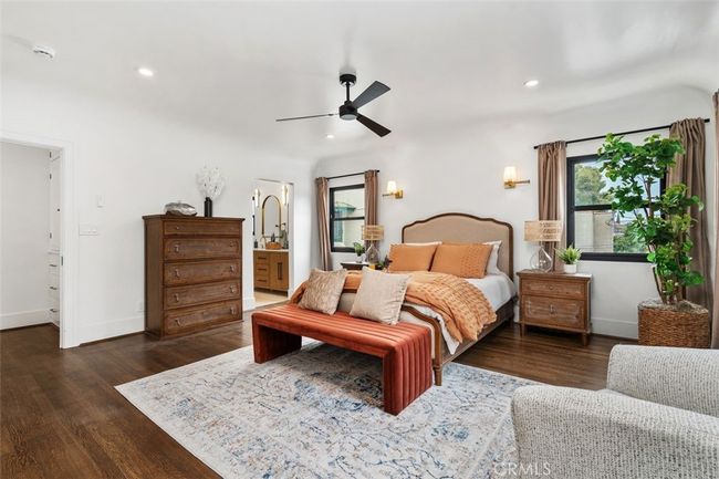 TOP UNIT PRIMARY BEDROOM | Image 41