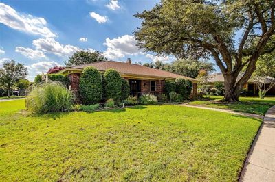 Single story home featuring a front yard | Image 3