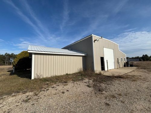 9560 Us Highway 131 Ne, Mancelona, MI, 49659-9257 | Card Image