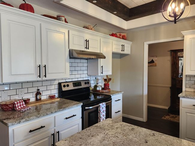 507 Mesa Dr, House other with 3 bedrooms, 2 bathrooms and null parking in Plainview TX | Image 7