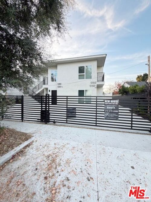 5191 Lindley Avenue, Tarzana, CA, 91356 | Card Image