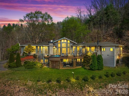 221 Connection Cir, Robbinsville, NC, 28771-8190 | Card Image