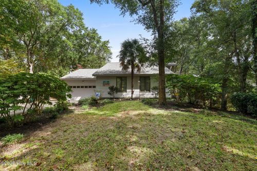 40 Juniper Trl, Southern Shores, NC, 27949-3702 | Card Image
