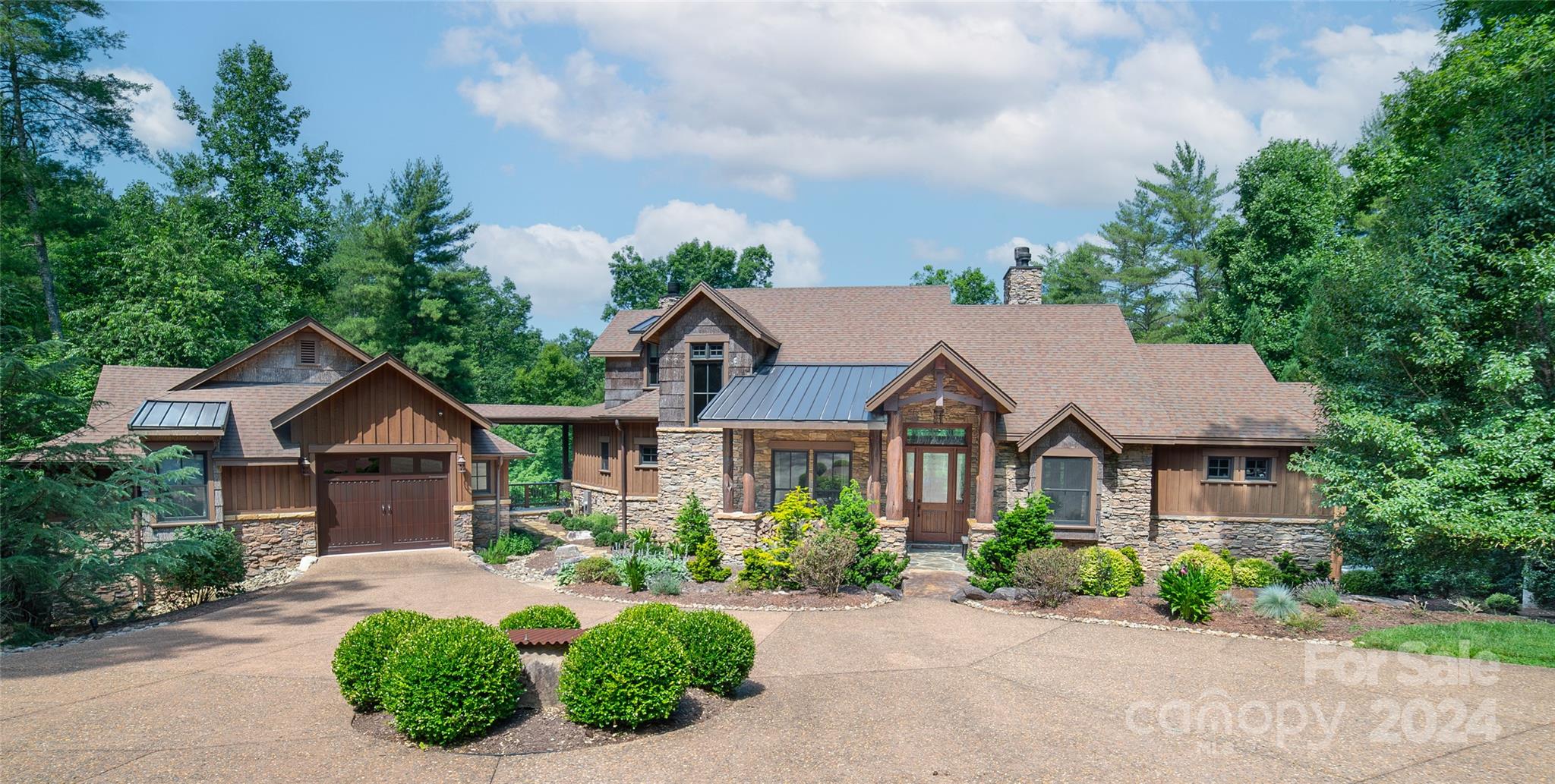Yellow Fork Trl, Nebo, NC 28761