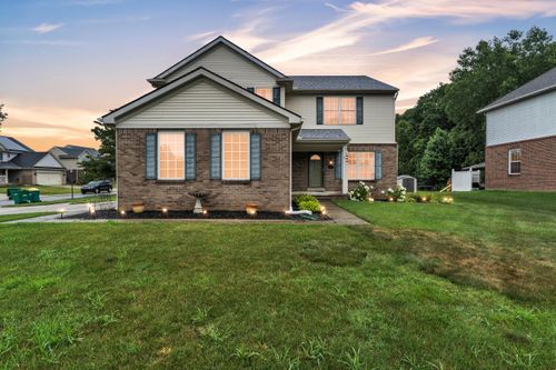 13047 Cumberland Ct, Van Buren Twp, MI, 48111-2383 | Card Image