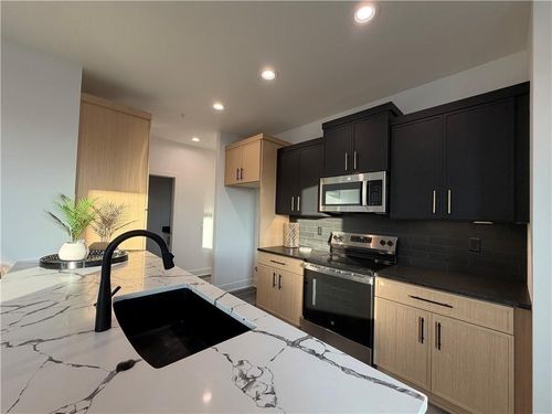 9307 Aminda St, Lenexa, KS, 66227 | Card Image