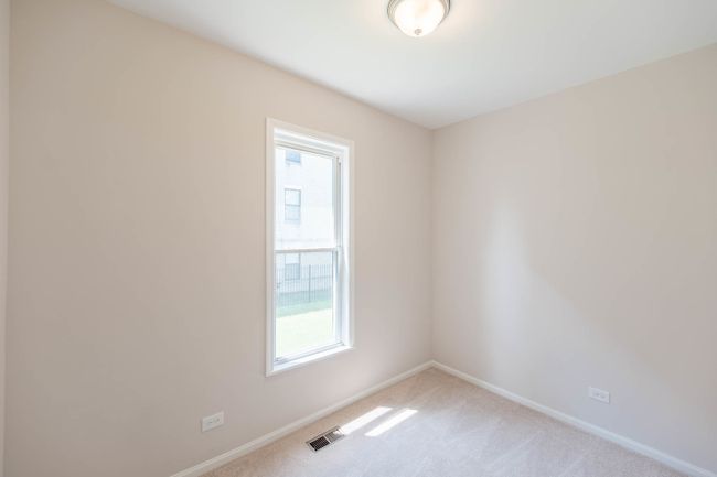 611 S 6 Th Ave, House other with 3 bedrooms, 2 bathrooms and 4 parking in Maywood IL | Image 7