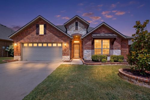 9215 Moon River Ct, Arlington, TX, 76002-5039 | Card Image