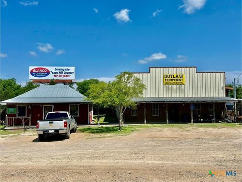 1698 S Us Highway 281, Blanco, TX, 78606 | Card Image