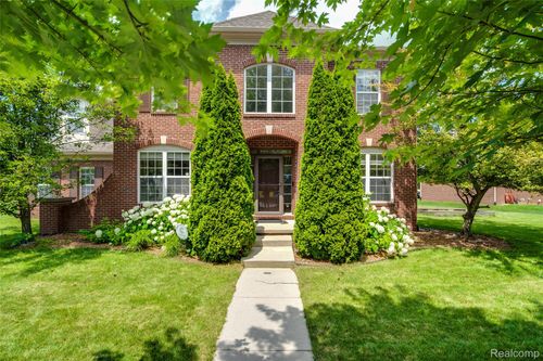 50042 Black Horse Ln, Canton, MI, 48188-2285 | Card Image