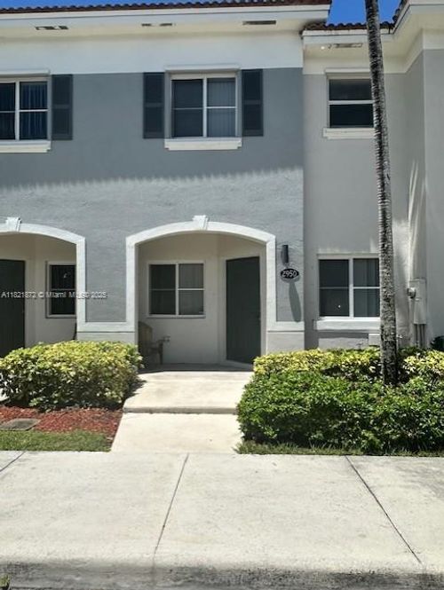 2950 Se 15th Ter, Homestead, FL, 33035-2347 | Card Image
