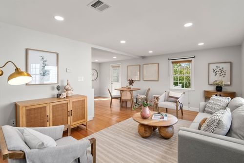 4-4-2 Norcross Cir, Arlington, MA, 02474-3620 | Card Image