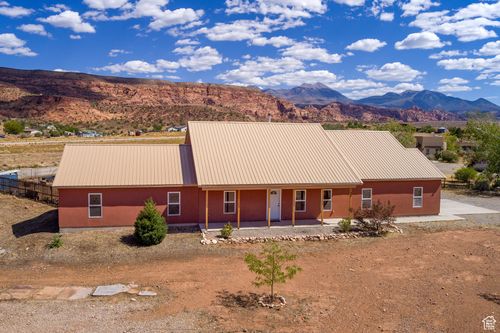 417 E Coronado Ln, Moab, UT, 84532-3726 | Card Image