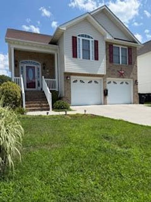 5721 Glen Haven Dr, Roanoke, VA, 24019-4064 | Card Image