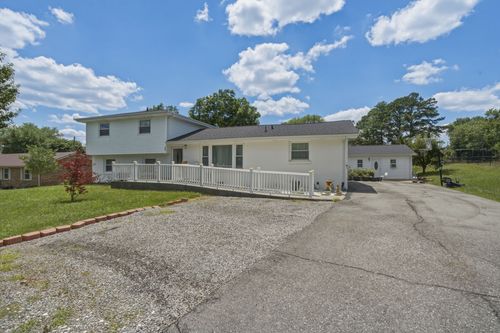 328 Kimbrough Rd, Clarksville, TN, 37043-4652 | Card Image