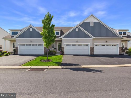 1812 Shady Ln, MECHANICSBURG, PA, 17055-6216 | Card Image