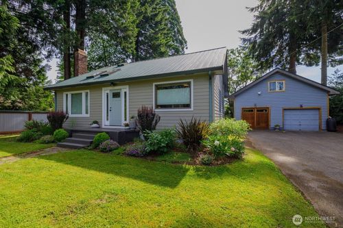 902 Frederick St Se, Olympia, WA, 98501-1929 | Card Image