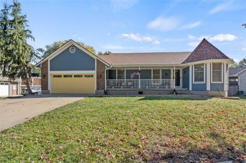 305 N Park Drive, Raymore, MO, 64083 | Card Image