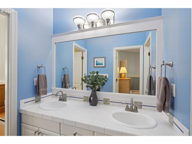 1488 Sw 17 Th Ct, House other with 5 bedrooms, 4 bathrooms and 3 parking in Gresham OR | Image 32