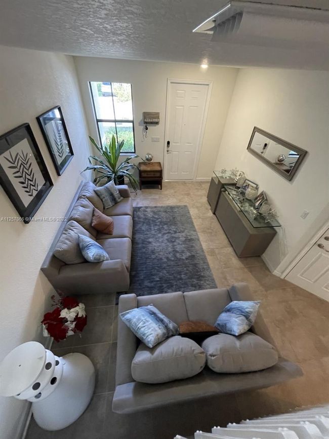 0 - 3409 W 104th Ter, Condo with 4 bedrooms, 3 bathrooms and null parking in Hialeah FL | Image 5