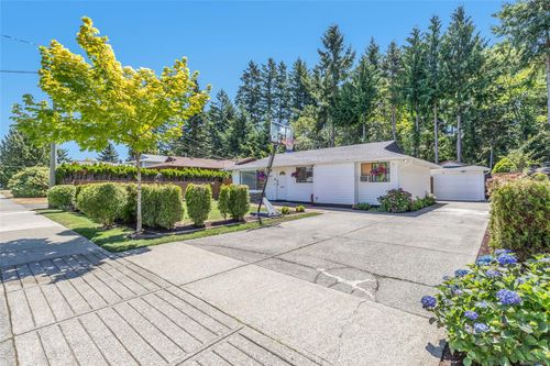 6421 Portsmouth Rd, Nanaimo, BC, V9V1A3 | Card Image