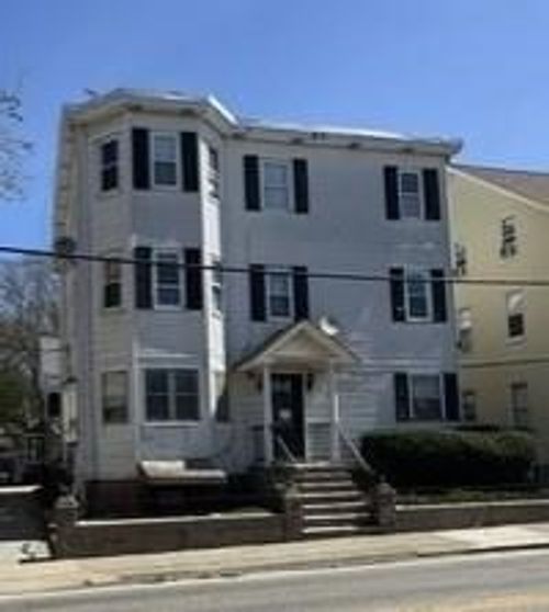 126 Main St, Warren, RI, 02885-3418 | Card Image