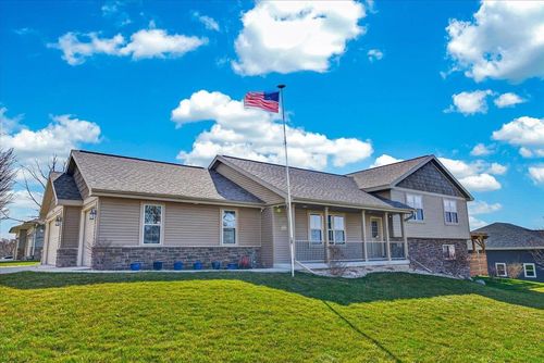 901 Blue Mounds St, Mount Horeb, WI, 53572-1479 | Card Image