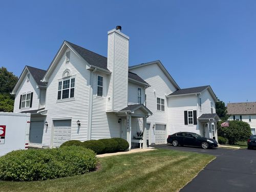 2434-2434 Dickens Dr, Aurora, IL, 60503-5766 | Card Image