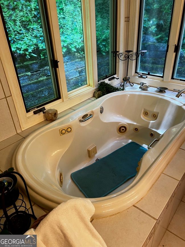 105 Chinquapin Ln, House other with 3 bedrooms, 3 bathrooms and null parking in Clarkesville GA | Image 12