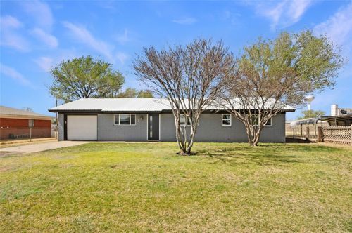 904 Avenue D, Bovina, TX, 79009-1200 | Card Image