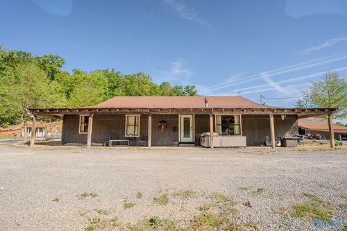 2979 S Danville Rd, Danville, AL, 35619-7151 | Card Image