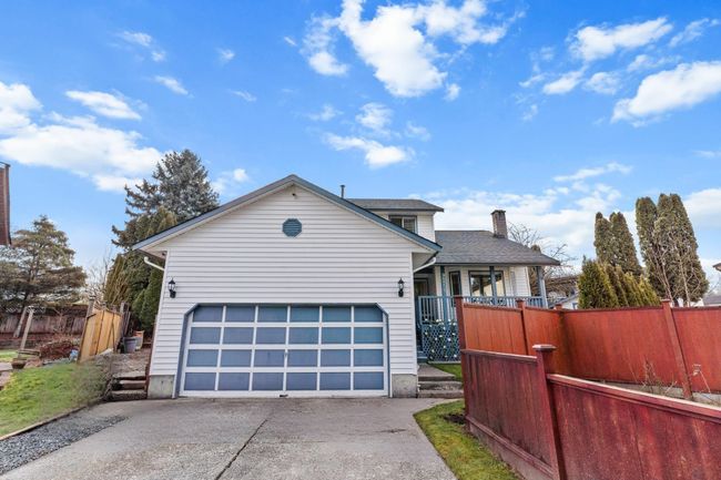 9211 209 B Place, House other with 3 bedrooms, 2 bathrooms and null parking in Langley BC | Image 1