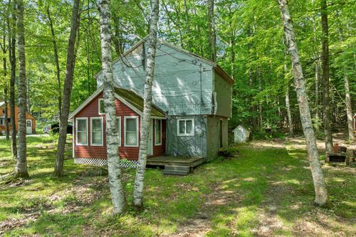 1099 Washington Hill Rd, Silver Lake, NH, 03875-8418 | Card Image