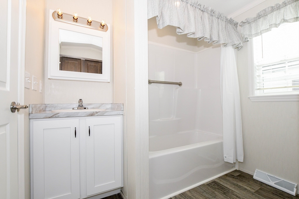 Residential in Wareham 5