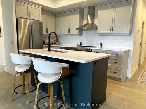 1003-71 Wyndham St S, Guelph, ON, N1E0T7 | Card Image