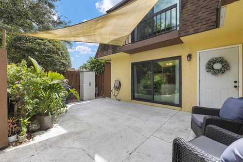 apt-18a-110 N Delaware Blvd, Jupiter, FL, 33458-7901 | Card Image