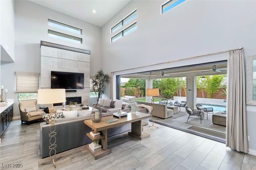 34 Moonfire Dr, Las Vegas, NV, 89135-7800 | Card Image