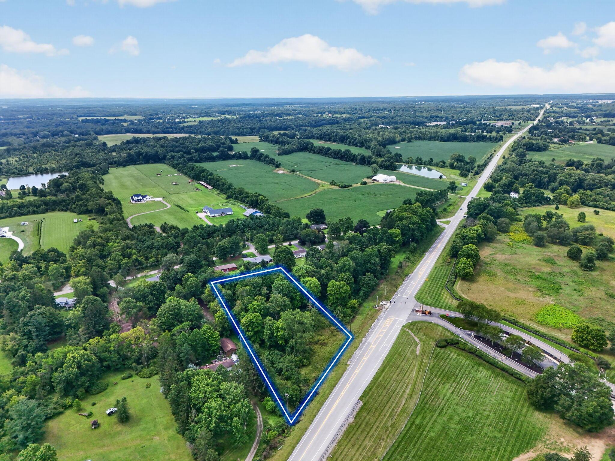 Land in Granville 3