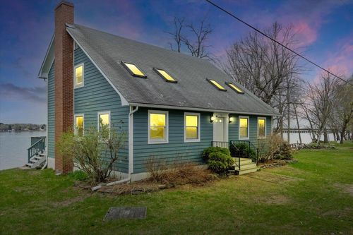 52 Lakewood Dr, Swanton, VT, 05488-8062 | Card Image